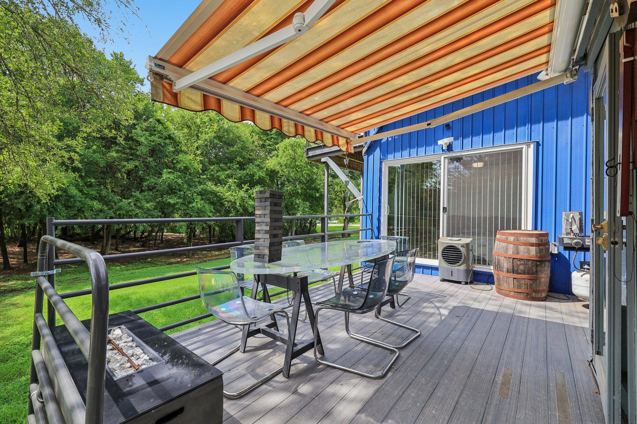 430 Green Valley Dr, Bastrop, TX 78602