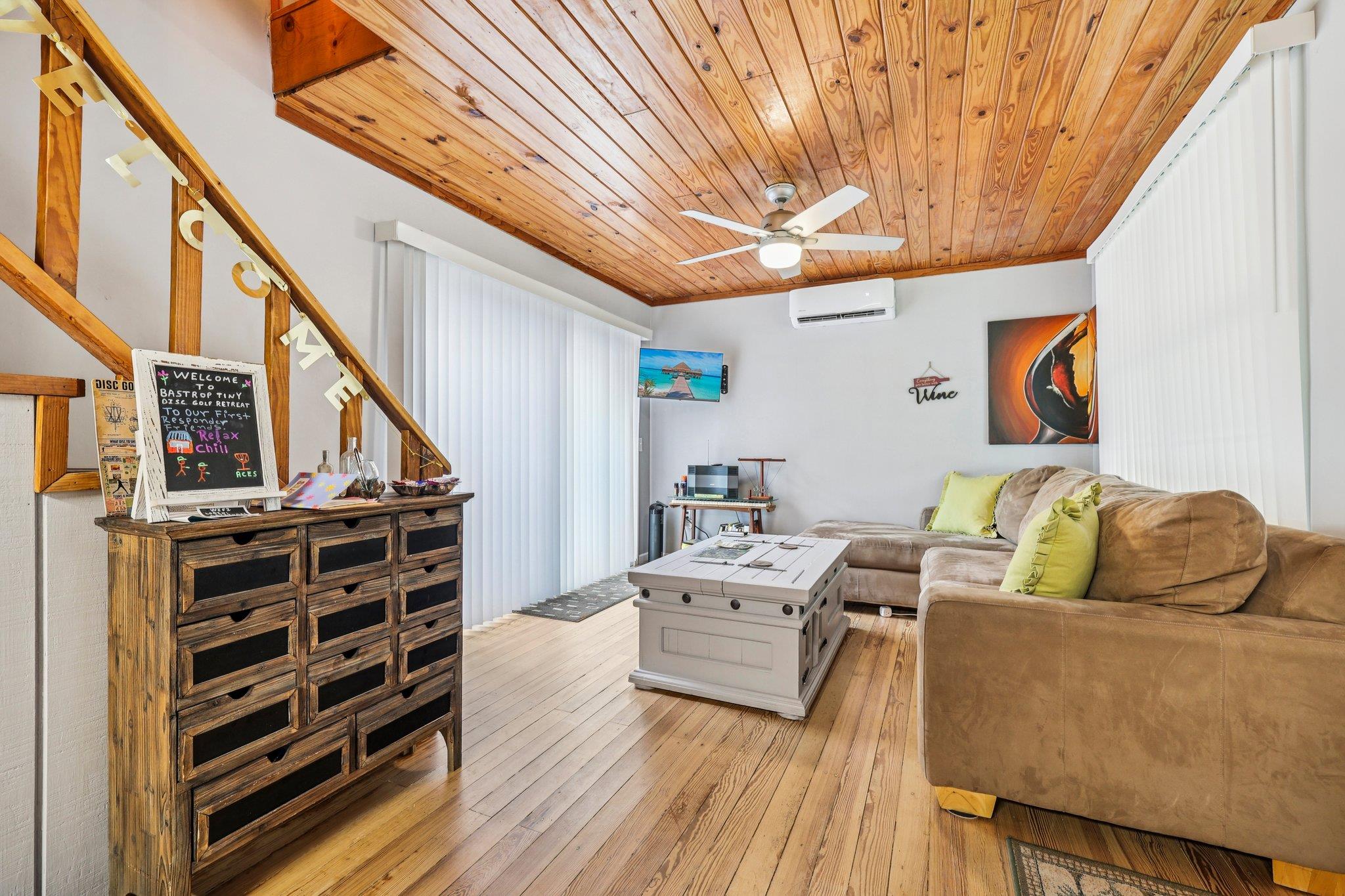 430 Green Valley Dr, Bastrop, TX 78602
