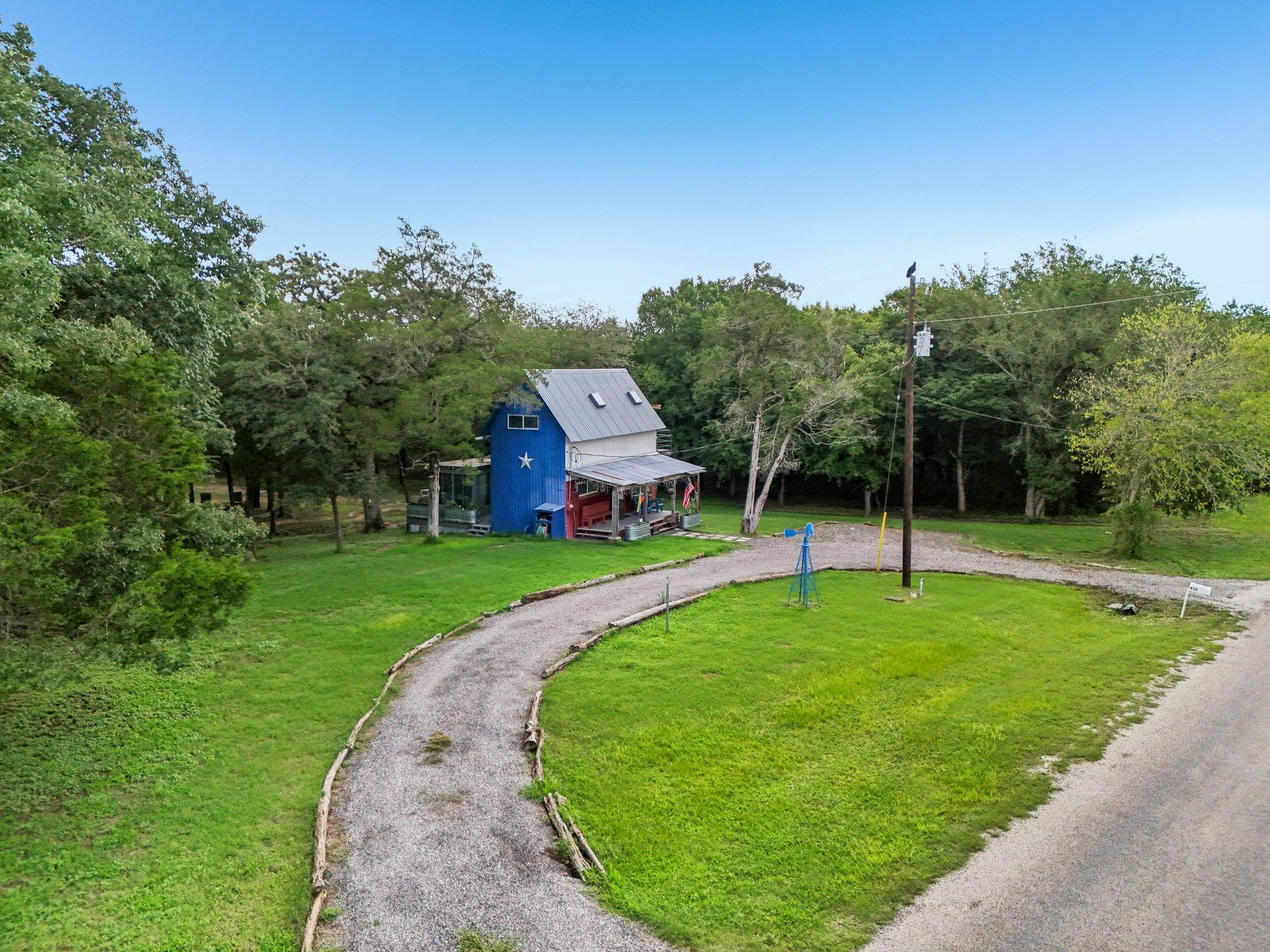 430 Green Valley Dr, Bastrop, TX 78602