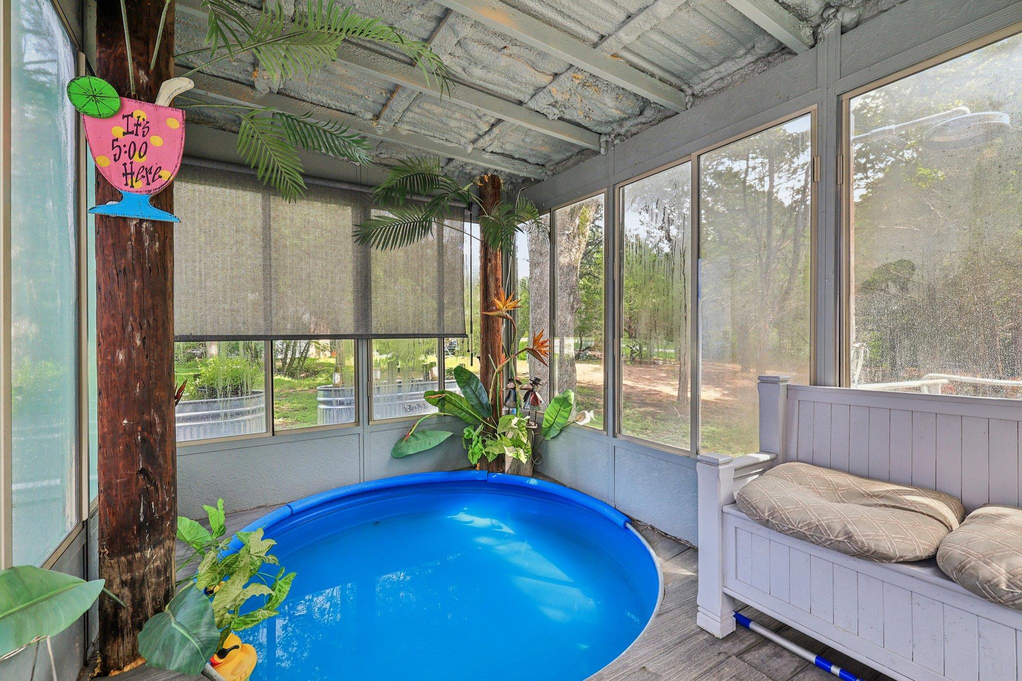430 Green Valley Dr, Bastrop, TX 78602