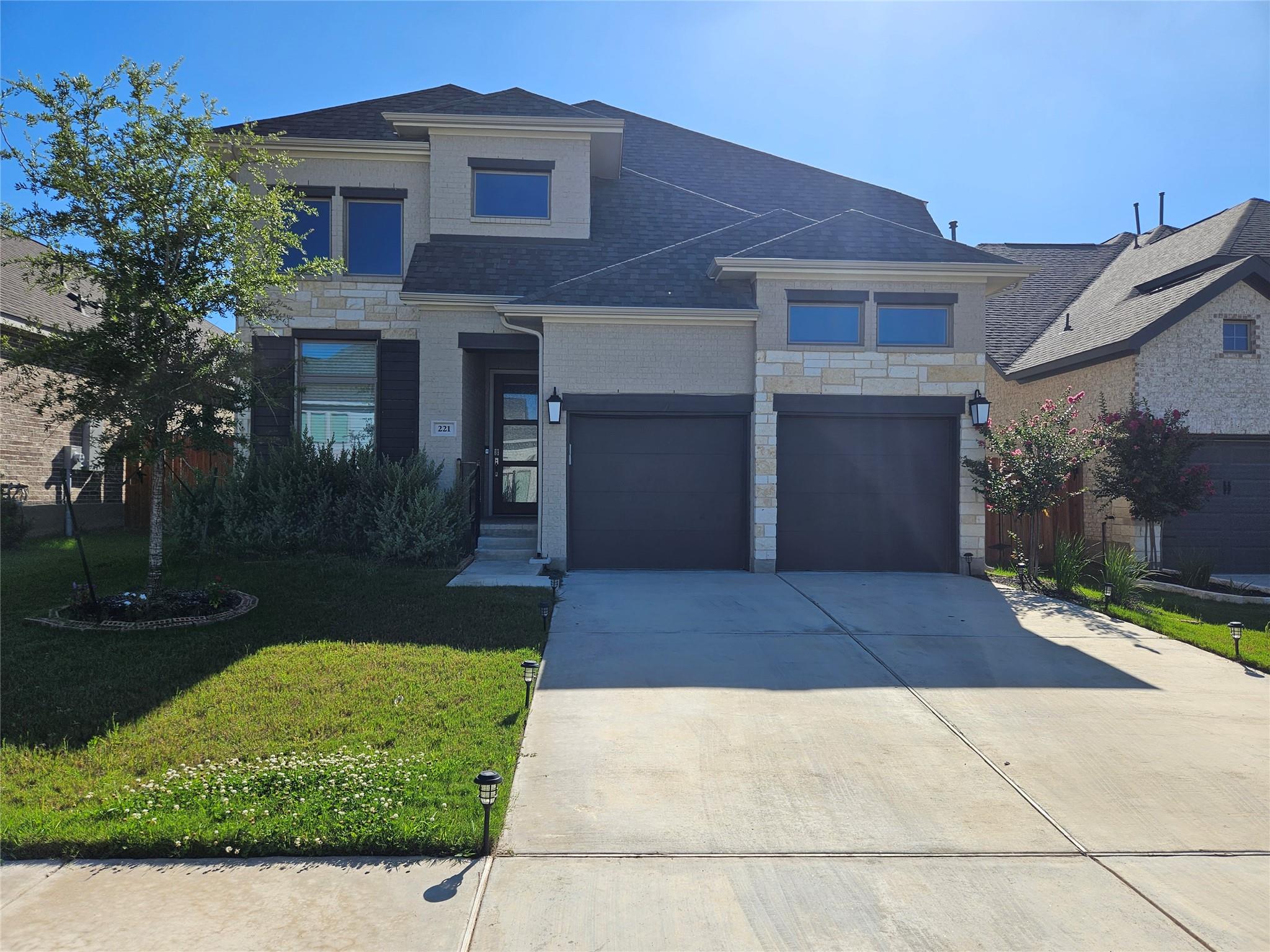 221 Bauer Loop, Liberty Hill, TX 78642