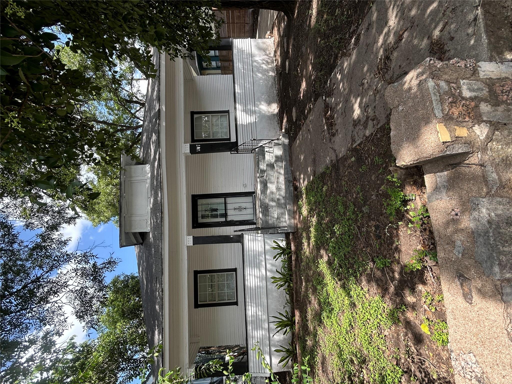 1107 Angelina St, Austin, TX 78702