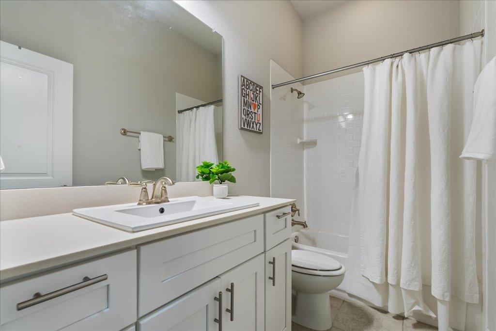 1313 Mustang Brook Ln, Leander, TX 78641
