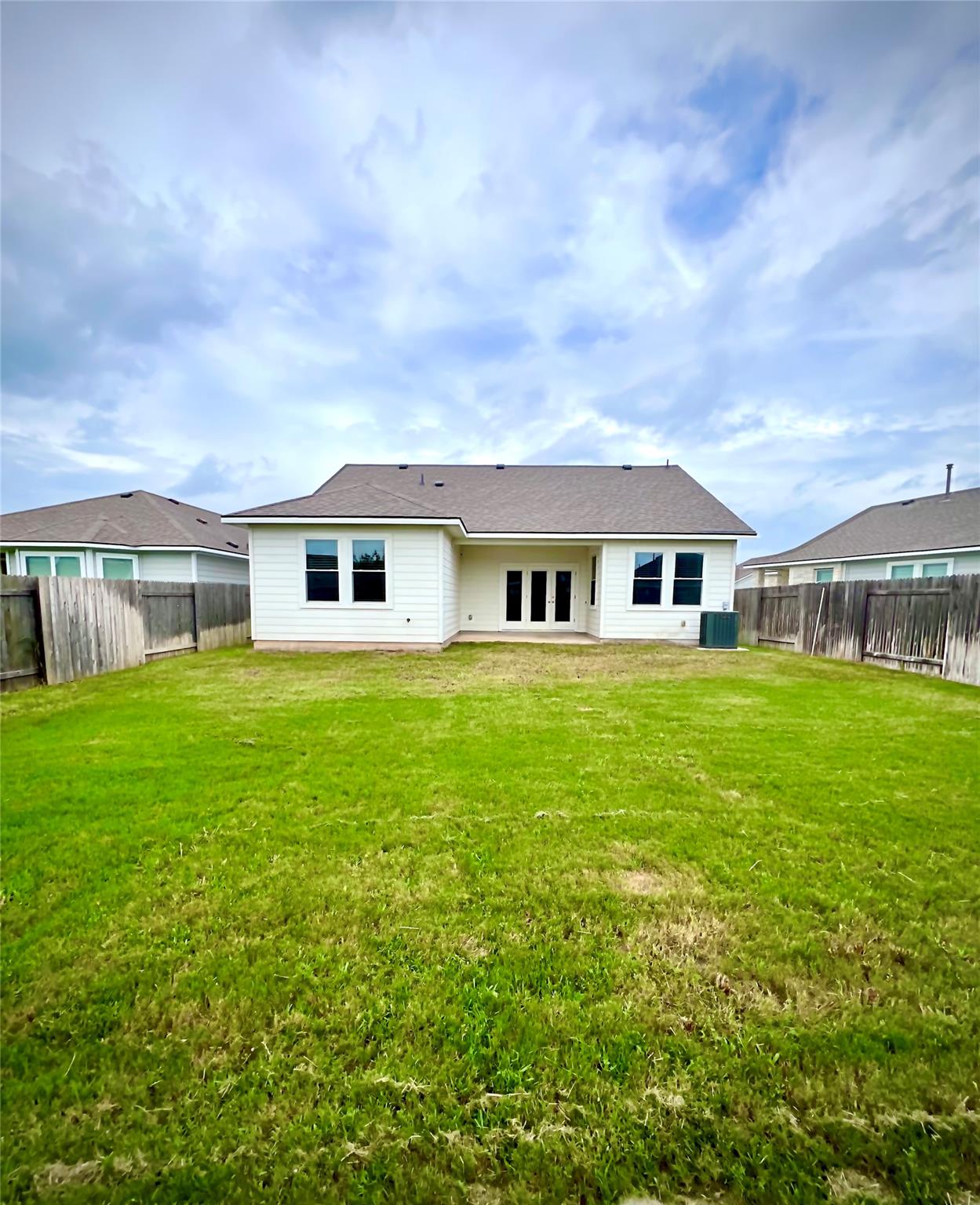 111 Cold Spring Loop, Bastrop, TX 78602