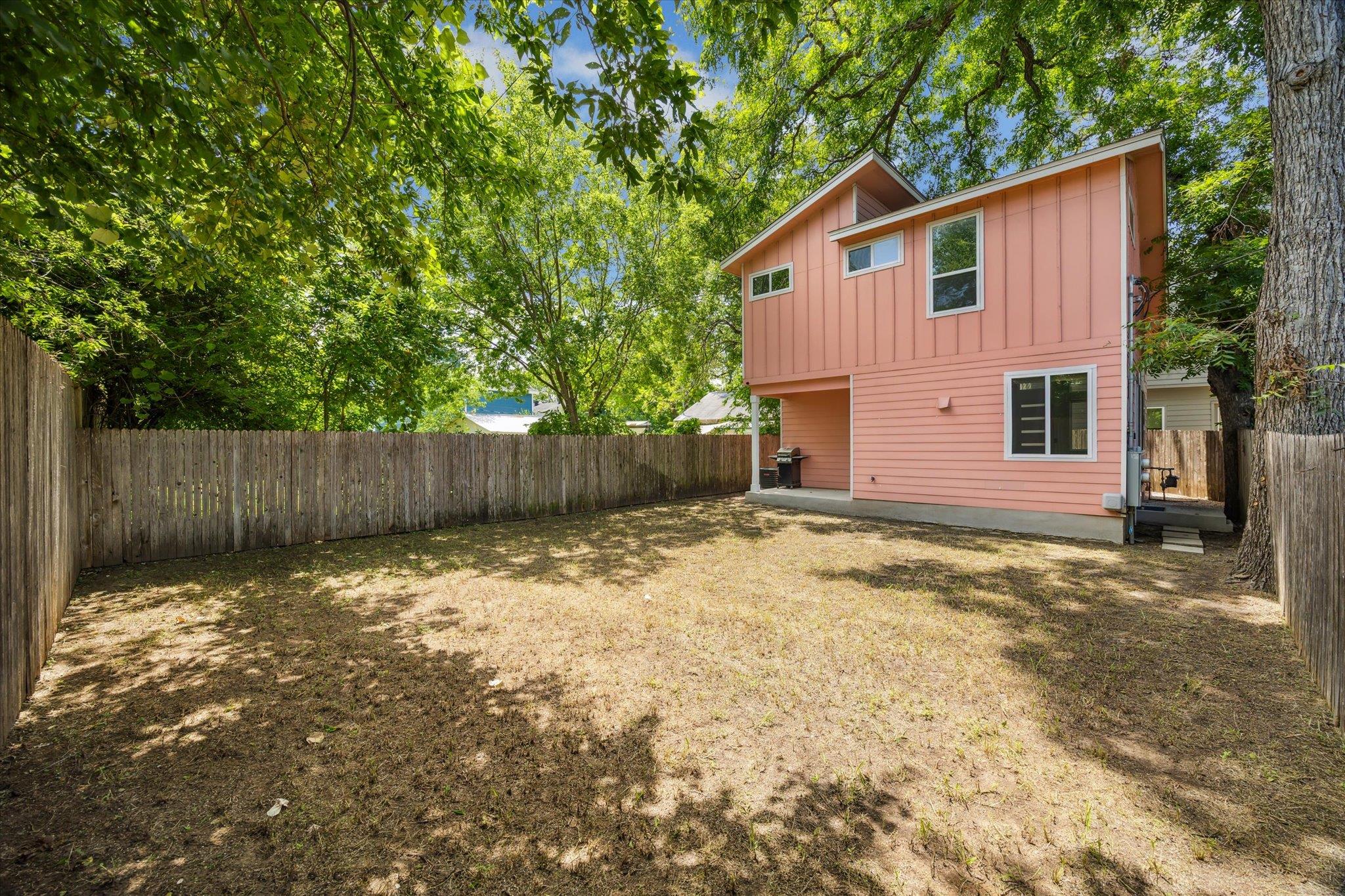 2708 Willow St # B, Austin, TX 78702