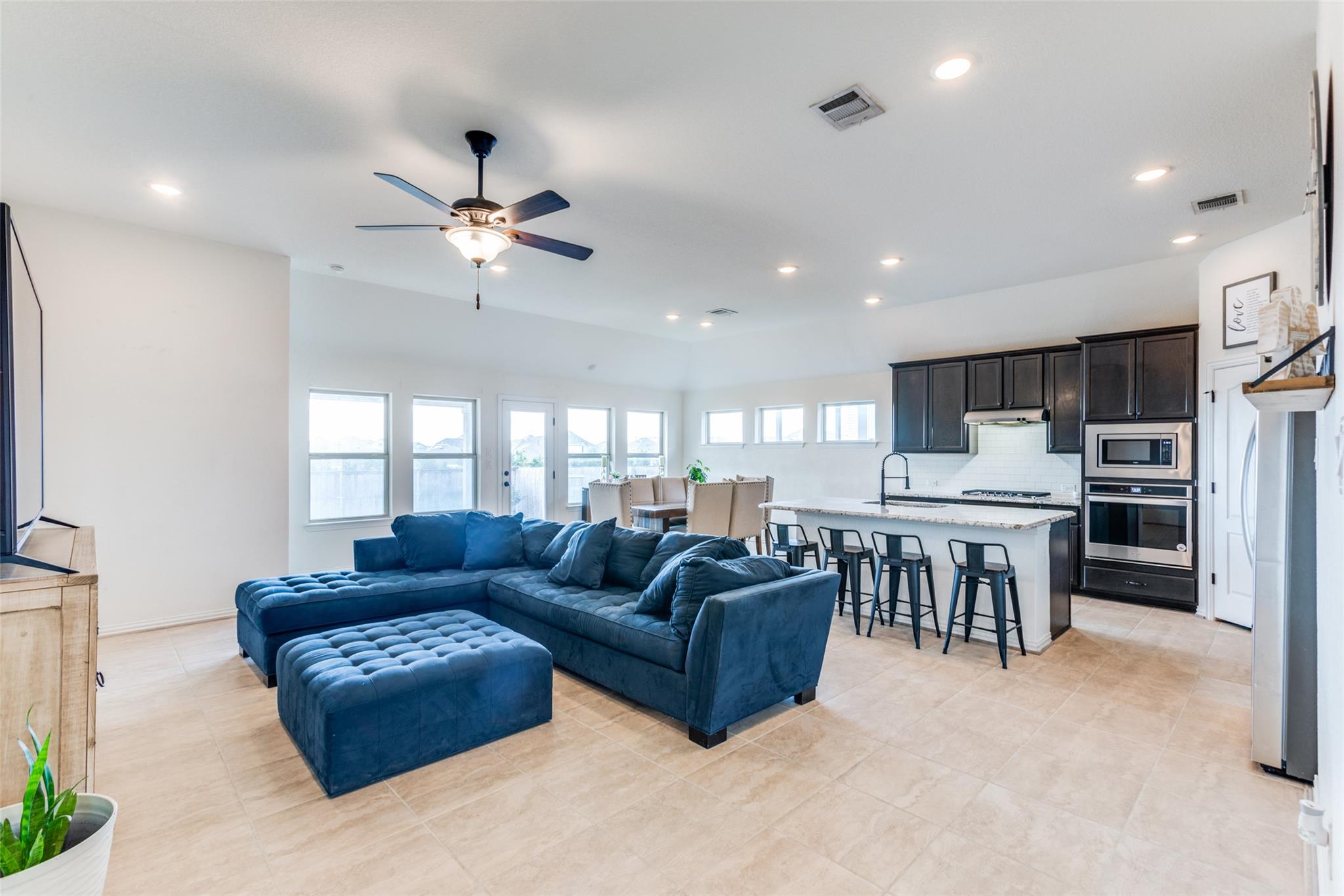 874 Spinnaker Loop, Kyle, TX 78640