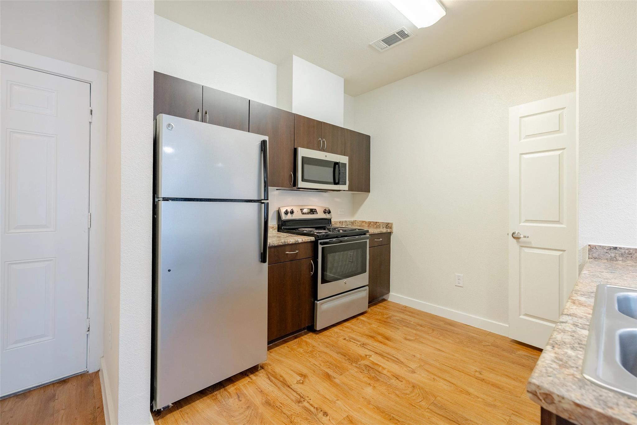 6725 Circle South Rd # B-1147, Austin, TX 78745