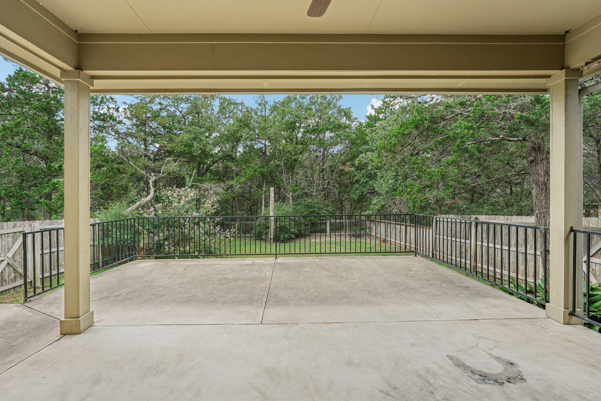 126 Spanish Trl, Bastrop, TX 78602