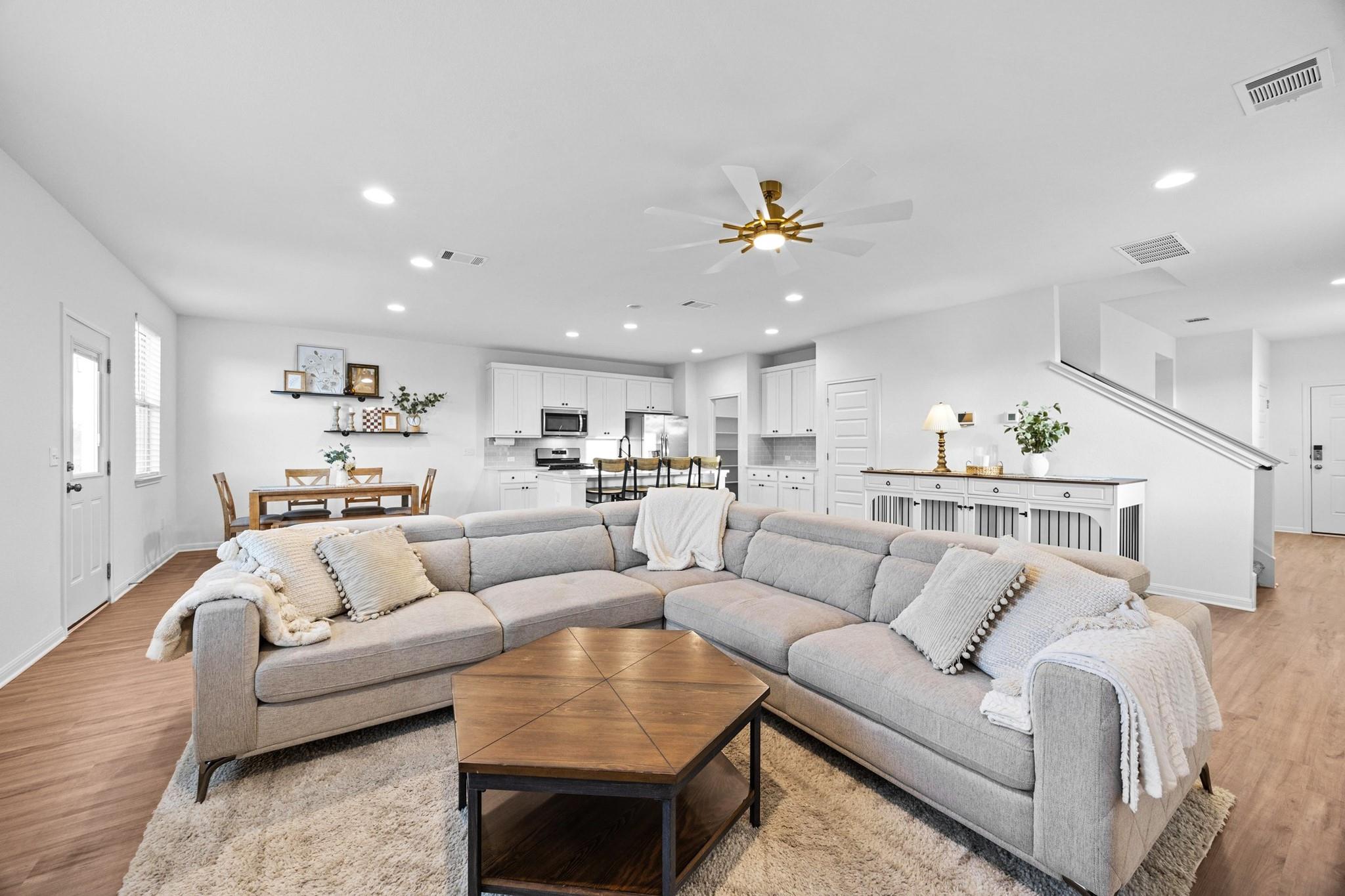 7002 Nijinsky Dr, Buda, TX 78610