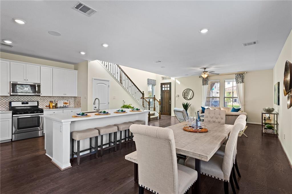 151 Diamond Point Dr, Dripping Springs, TX 78620