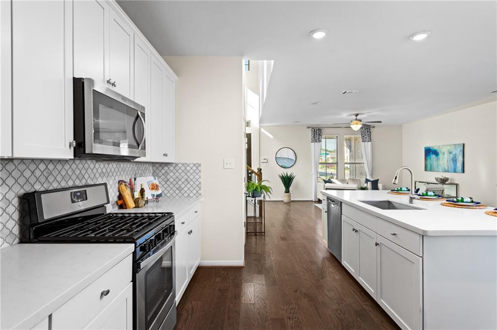 151 Diamond Point Dr, Dripping Springs, TX 78620