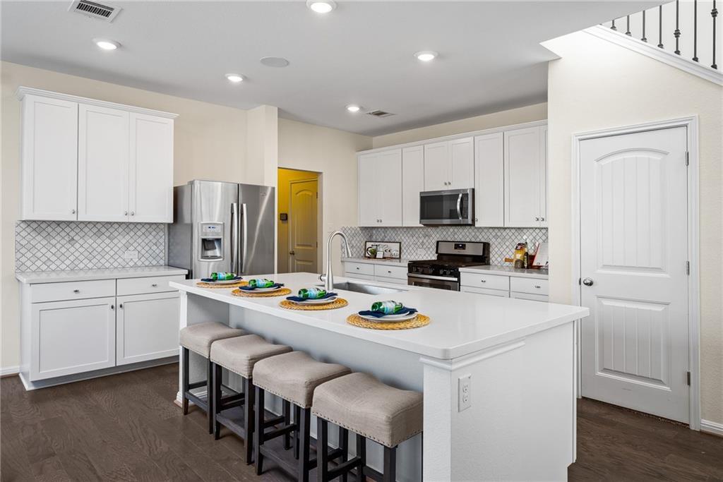 151 Diamond Point Dr, Dripping Springs, TX 78620