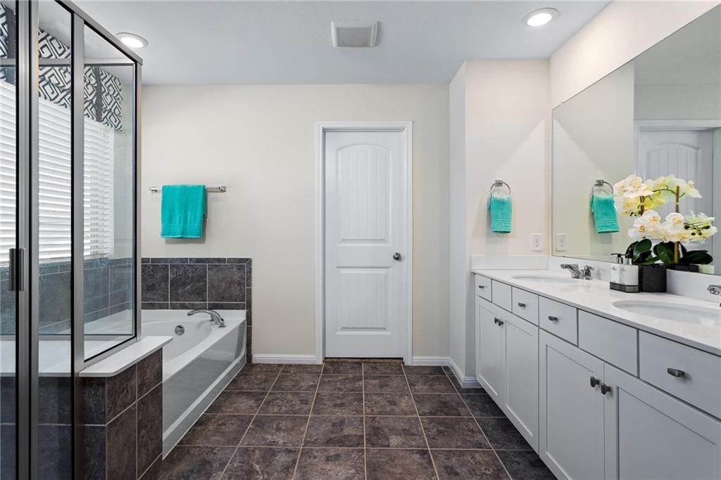 151 Diamond Point Dr, Dripping Springs, TX 78620