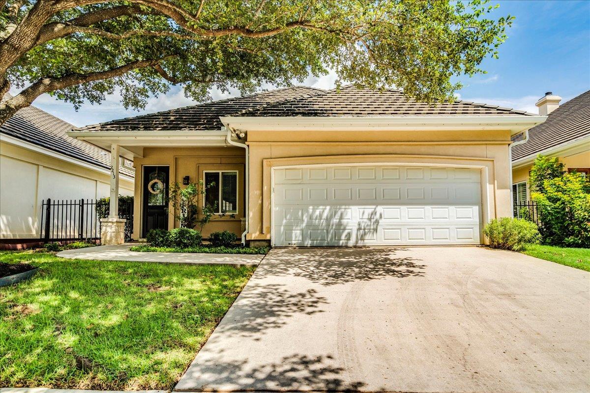 2213 Garden Ct, San Marcos, TX 78666