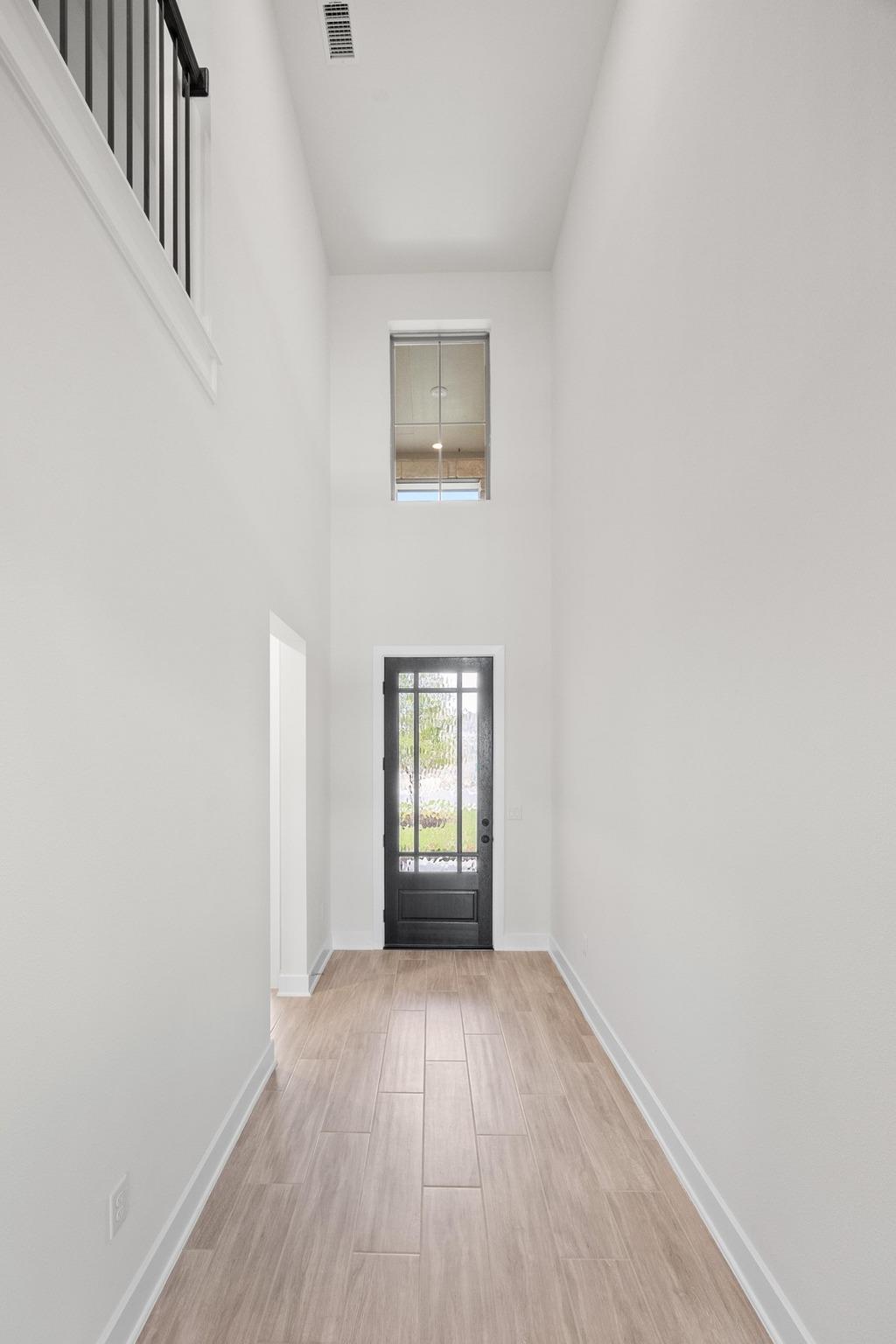 8105 Royal Mint Cv, Lago Vista, TX 78645