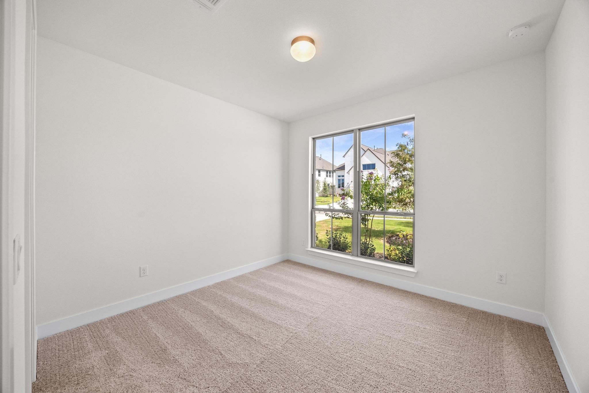 8105 Royal Mint Cv, Lago Vista, TX 78645