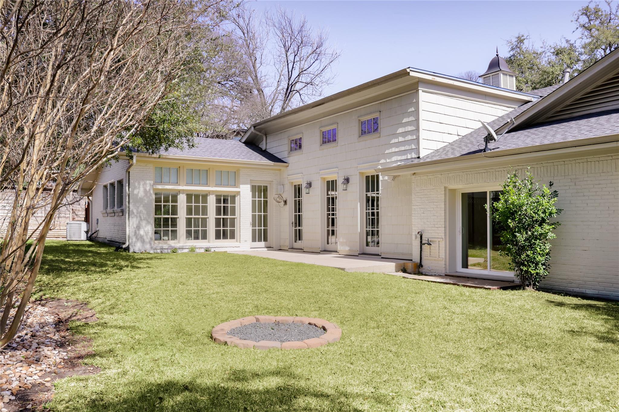 1904 Meadowbrook Dr, Austin, TX 78703