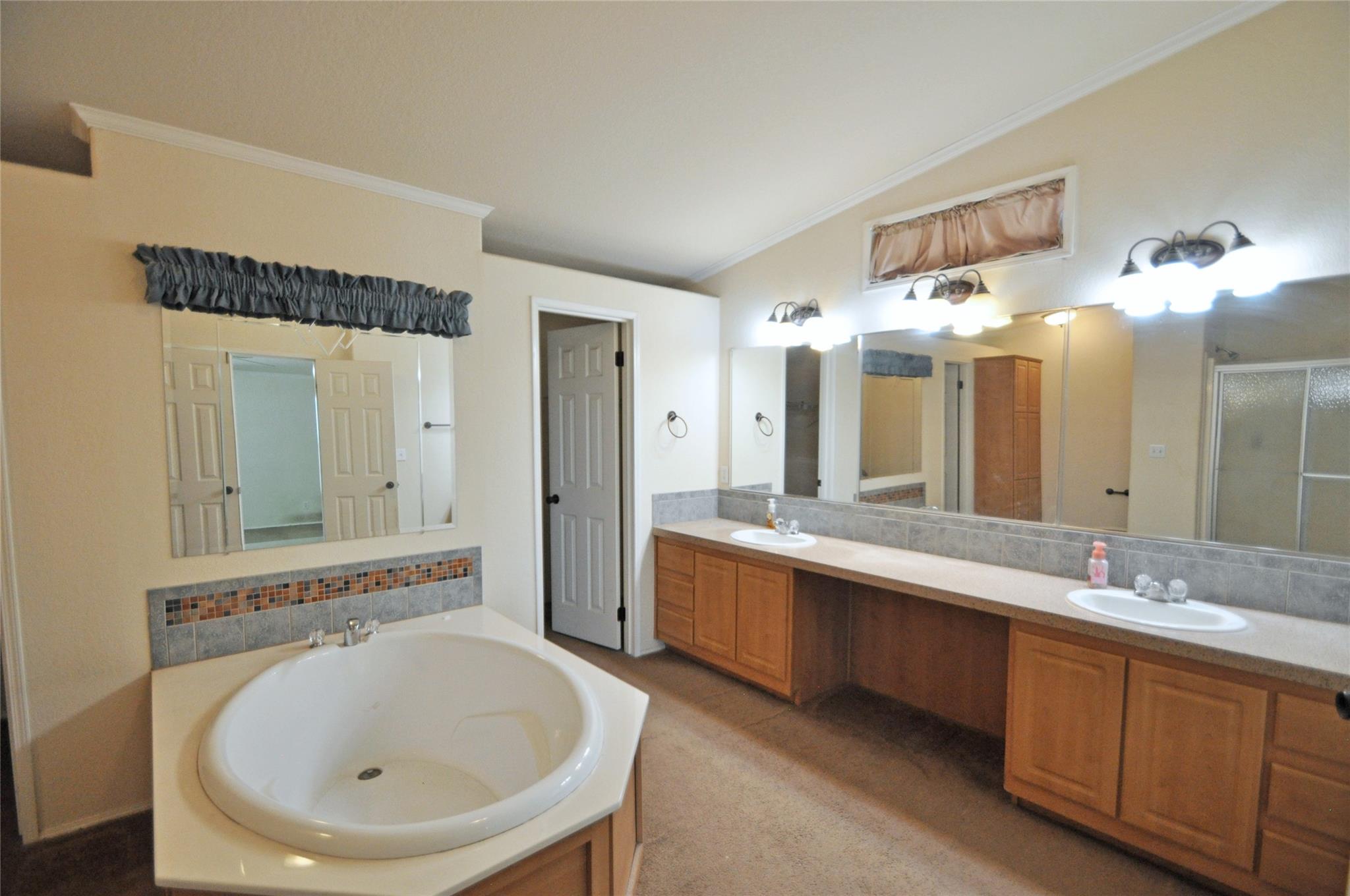 553 County Road 286, Liberty Hill, TX 78642