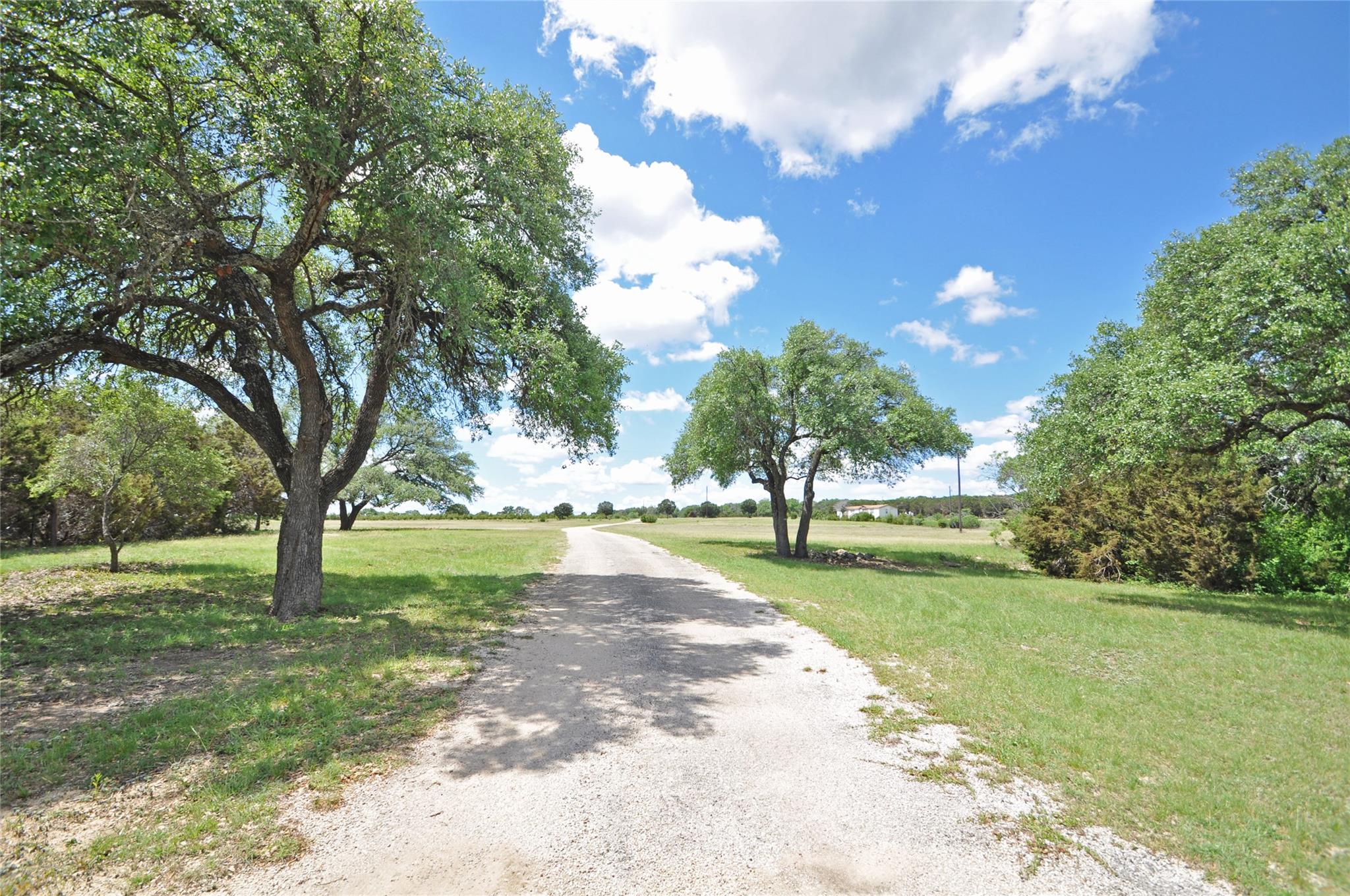 553 County Road 286, Liberty Hill, TX 78642