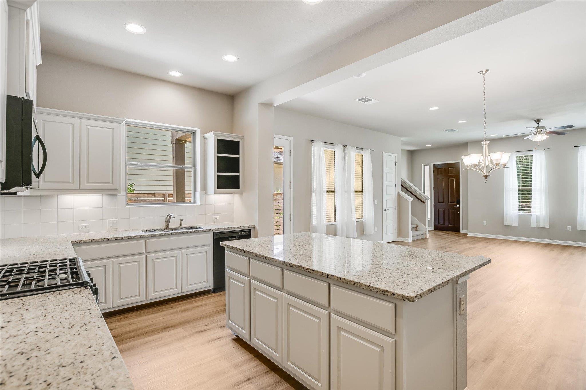 1604 Arcilla St, Austin, TX 78741