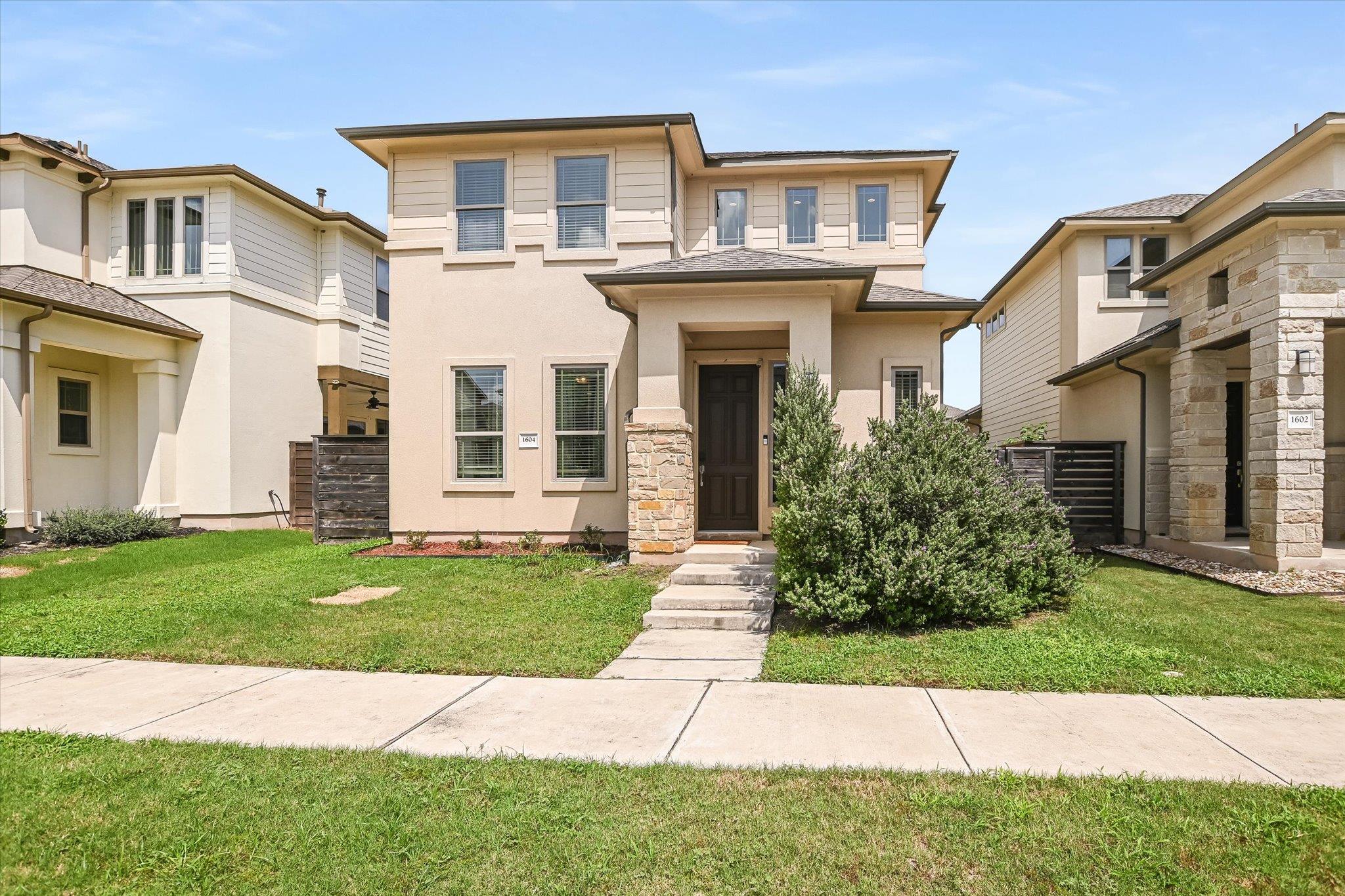 1604 Arcilla St, Austin, TX 78741