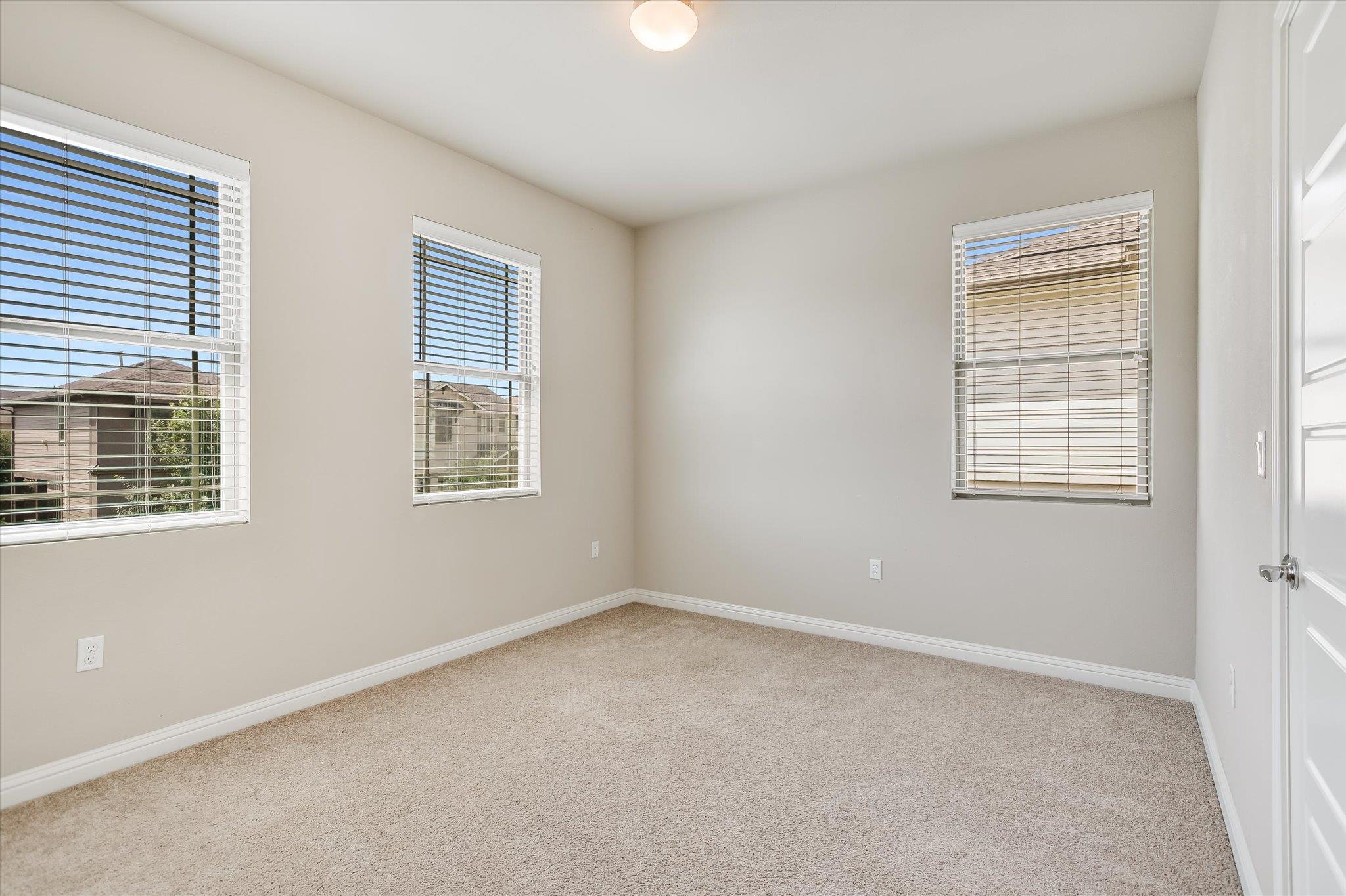 1604 Arcilla St, Austin, TX 78741