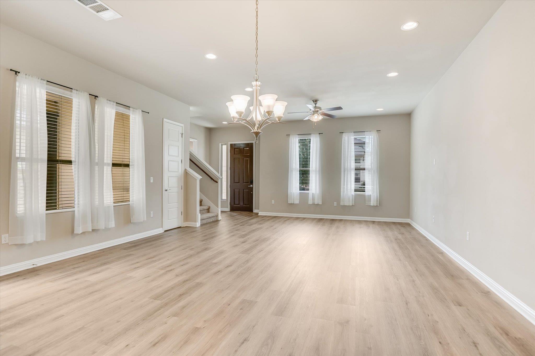 1604 Arcilla St, Austin, TX 78741