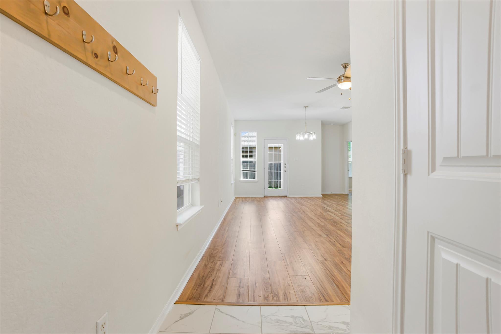 128 Holstein St, Hutto, TX 78634