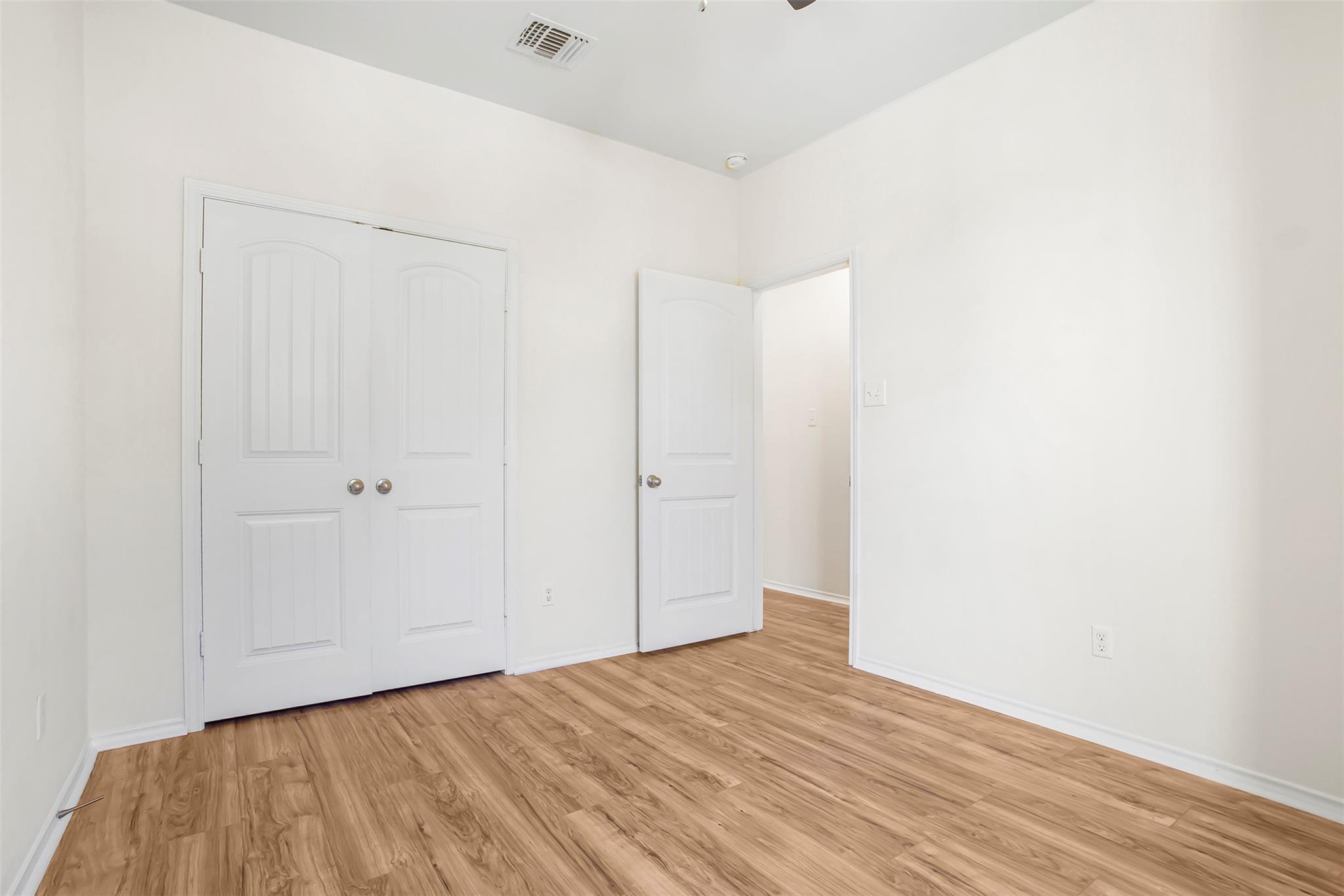 128 Holstein St, Hutto, TX 78634