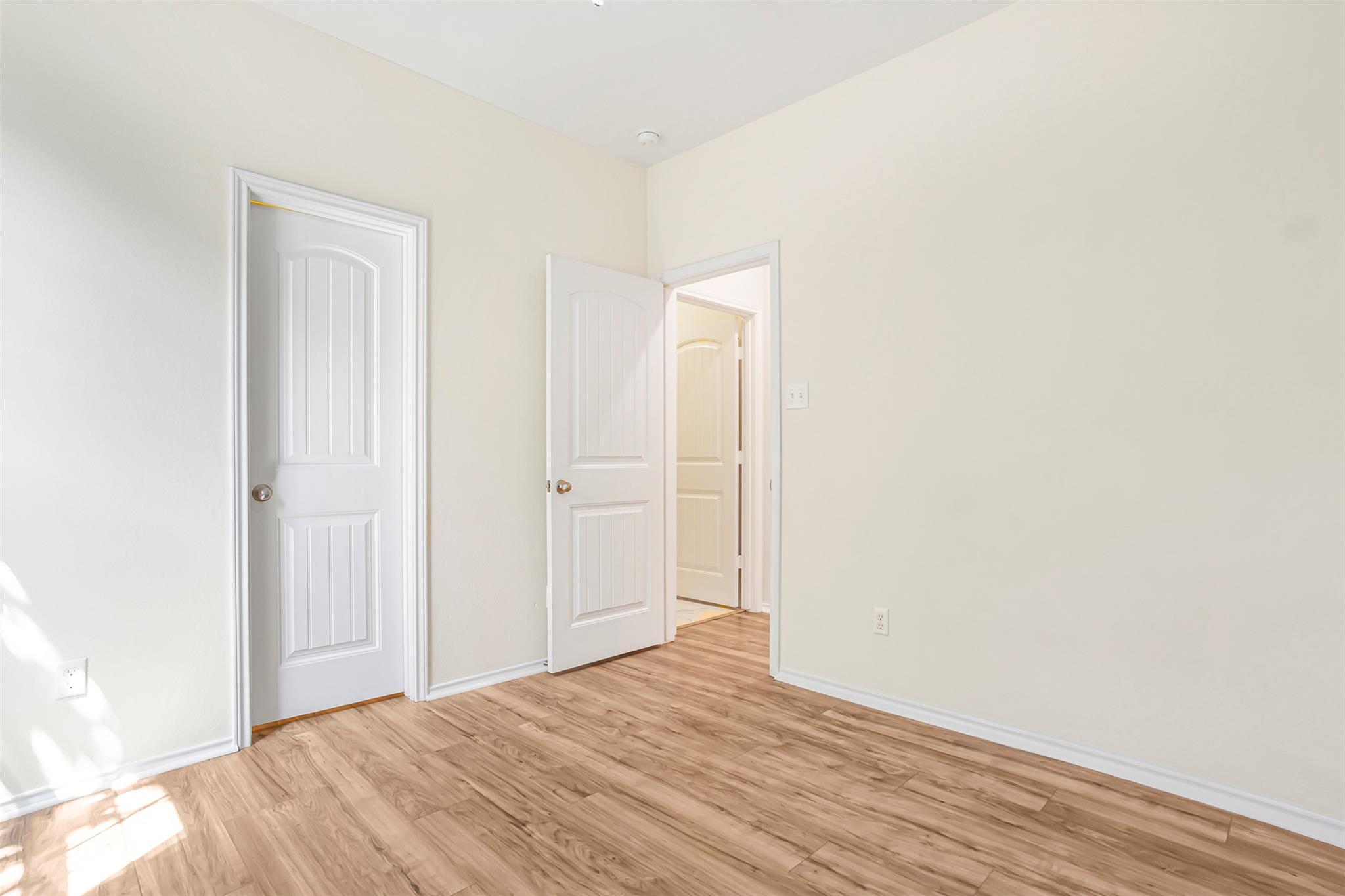 128 Holstein St, Hutto, TX 78634