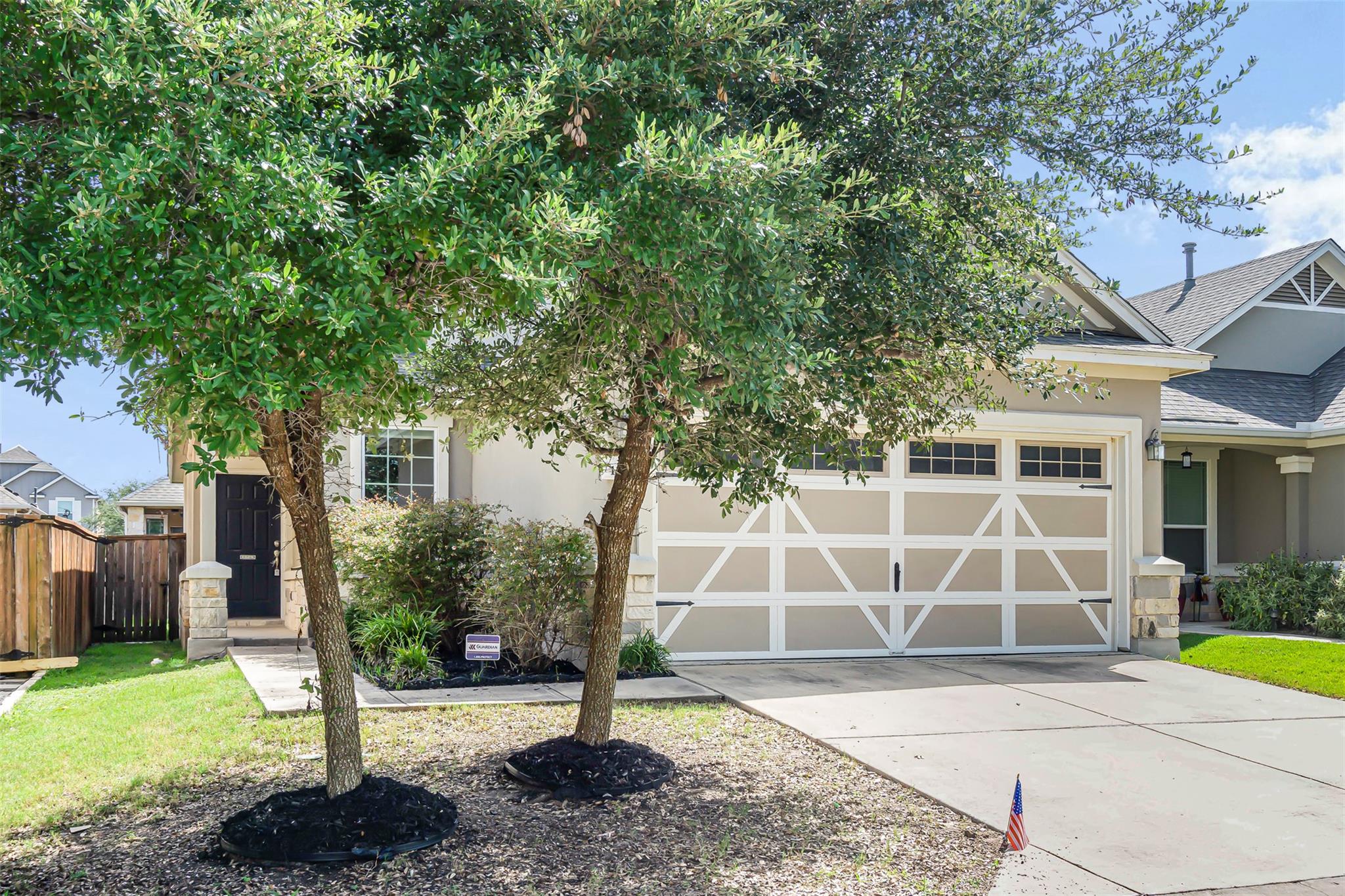 128 Holstein St, Hutto, TX 78634