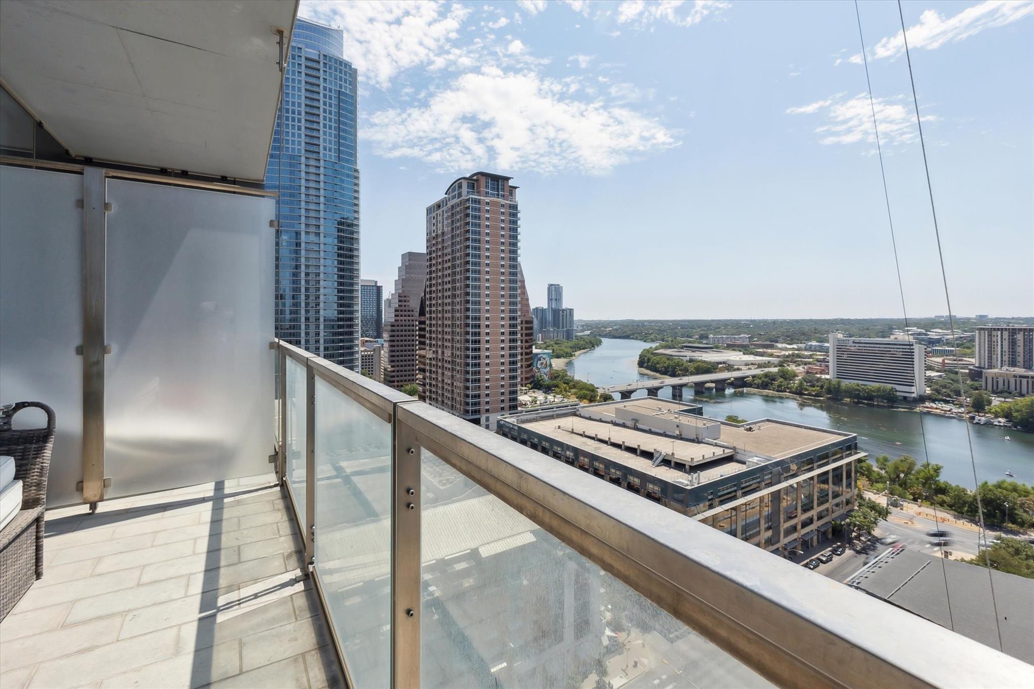 210 Lavaca St # 1802, Austin, TX 78701