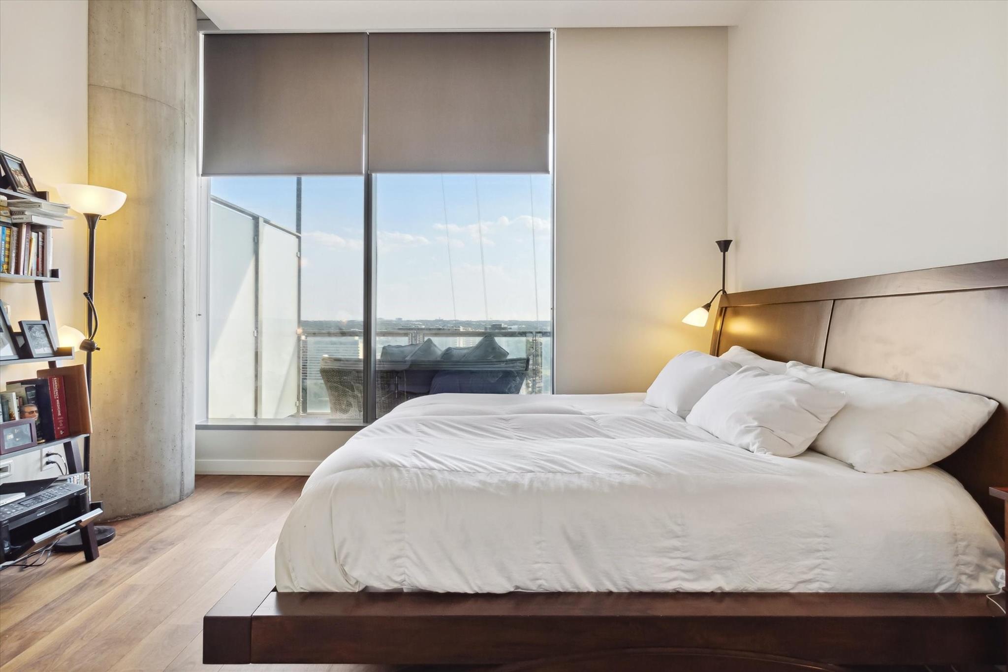 210 Lavaca St # 1802, Austin, TX 78701