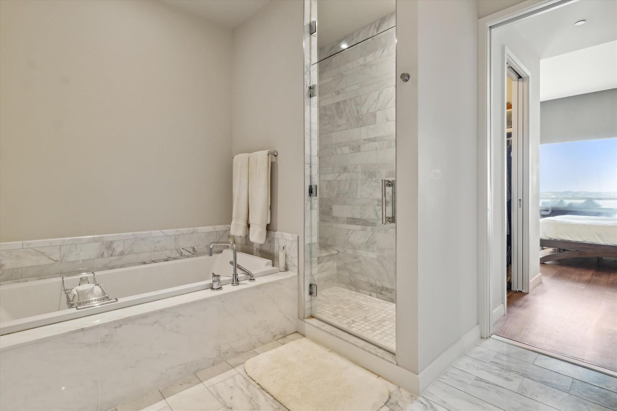 210 Lavaca St # 1802, Austin, TX 78701