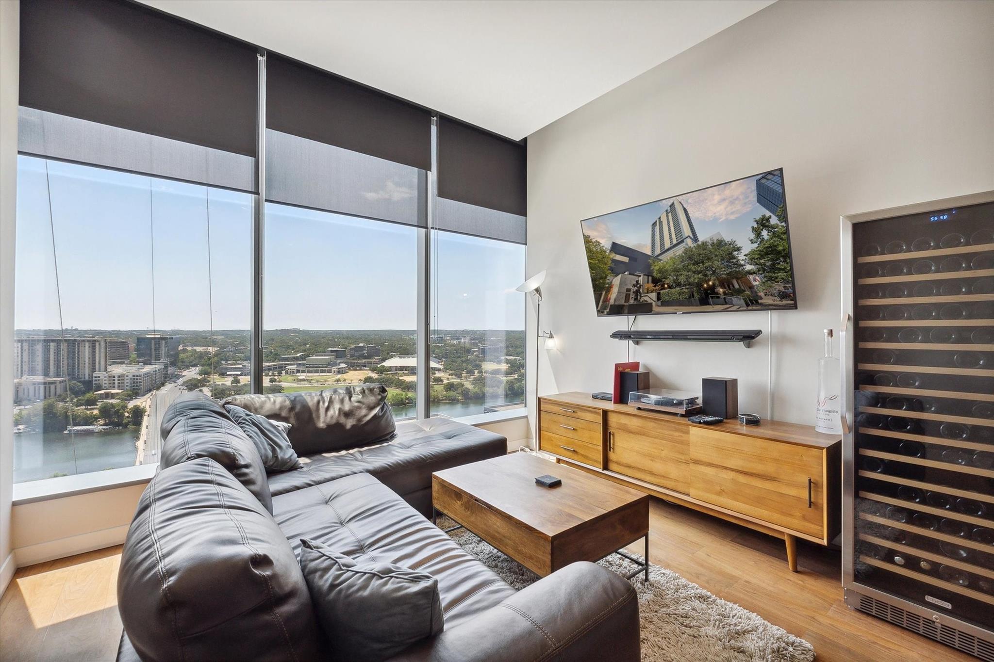 210 Lavaca St # 1802, Austin, TX 78701