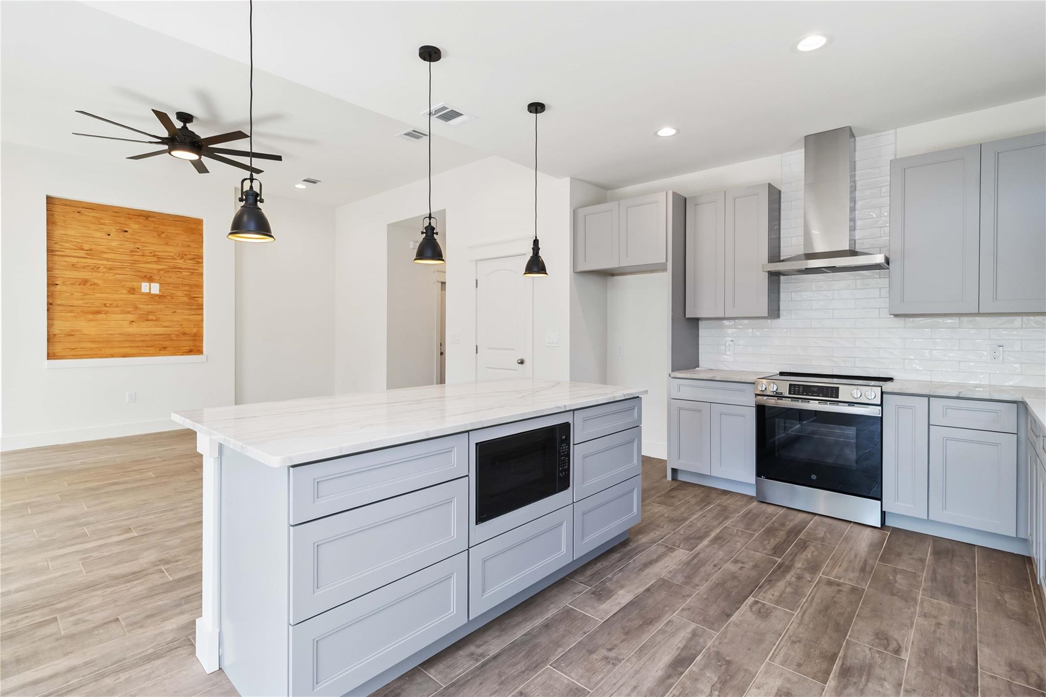 16 Summertime Cir, Wimberley, TX 78676