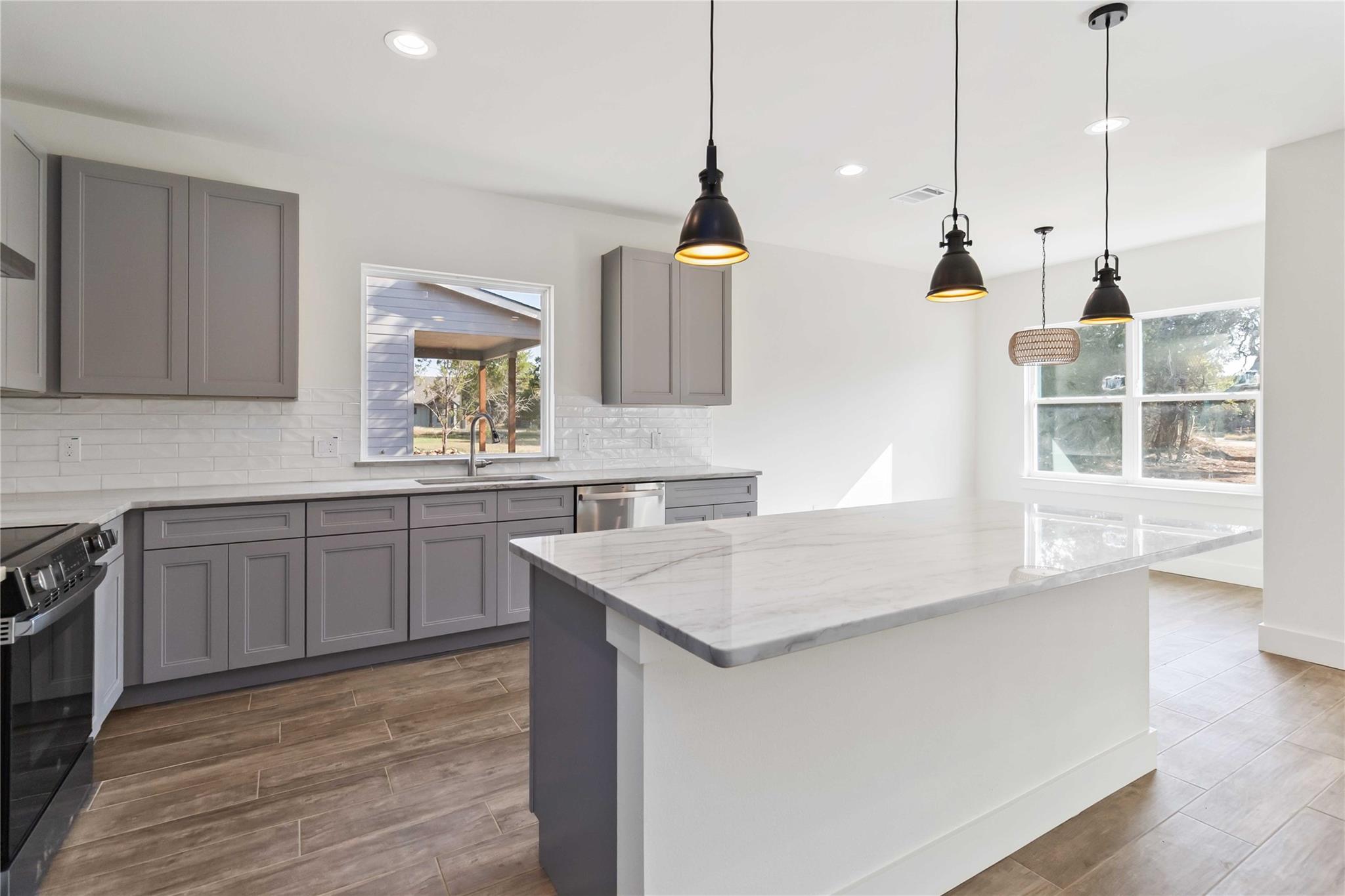 16 Summertime Cir, Wimberley, TX 78676