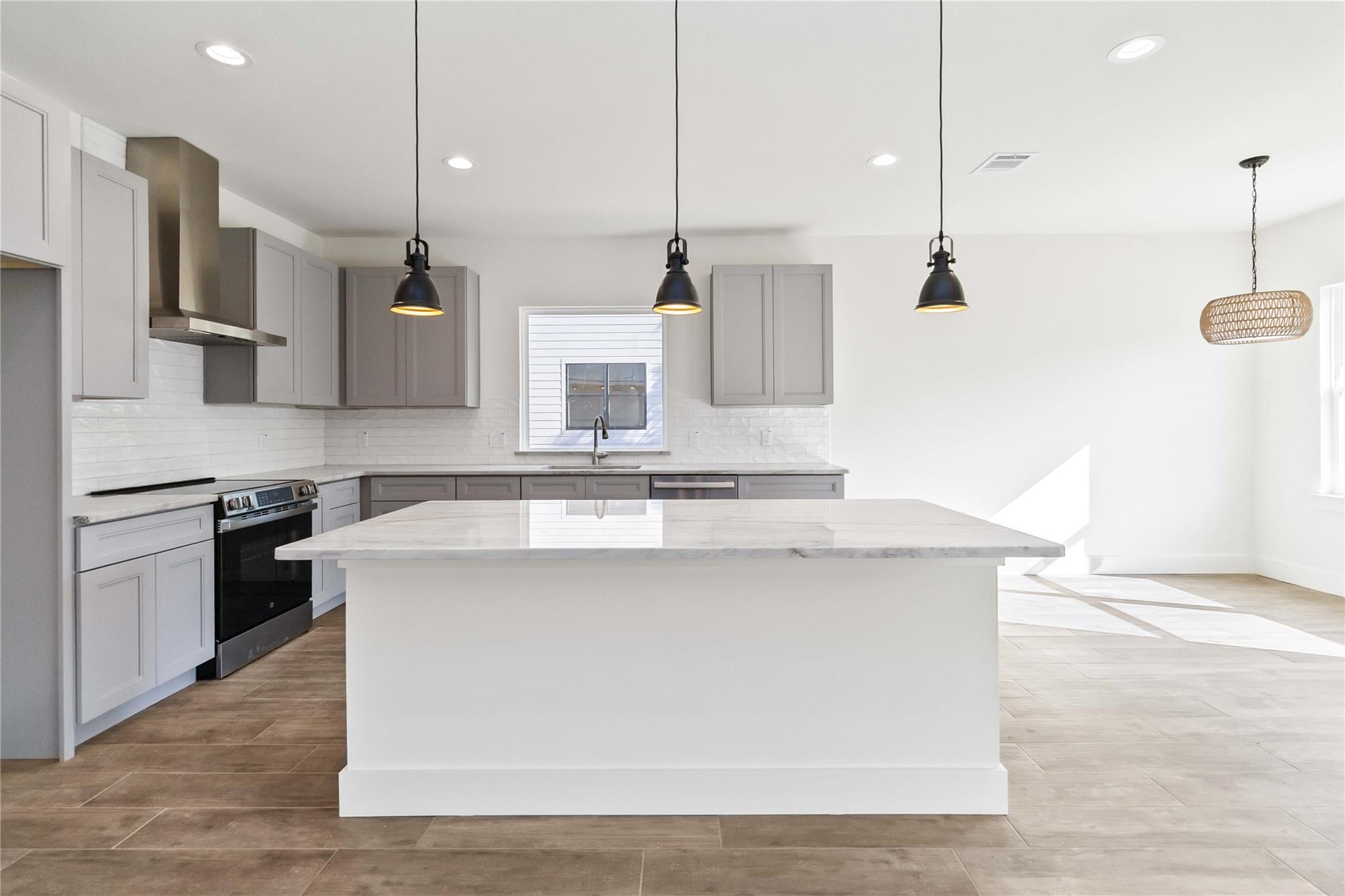 16 Summertime Cir, Wimberley, TX 78676