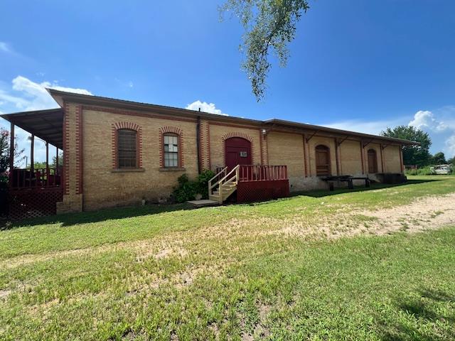 208 SW Texas St, Rockdale, TX 76567
