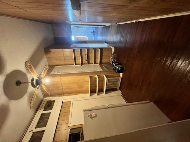 208 SW Texas St, Rockdale, TX 76567
