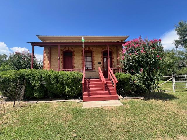 208 SW Texas St, Rockdale, TX 76567