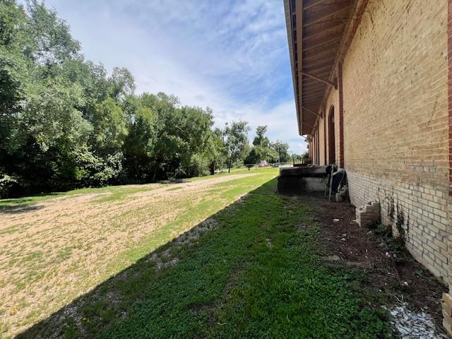 208 SW Texas St, Rockdale, TX 76567