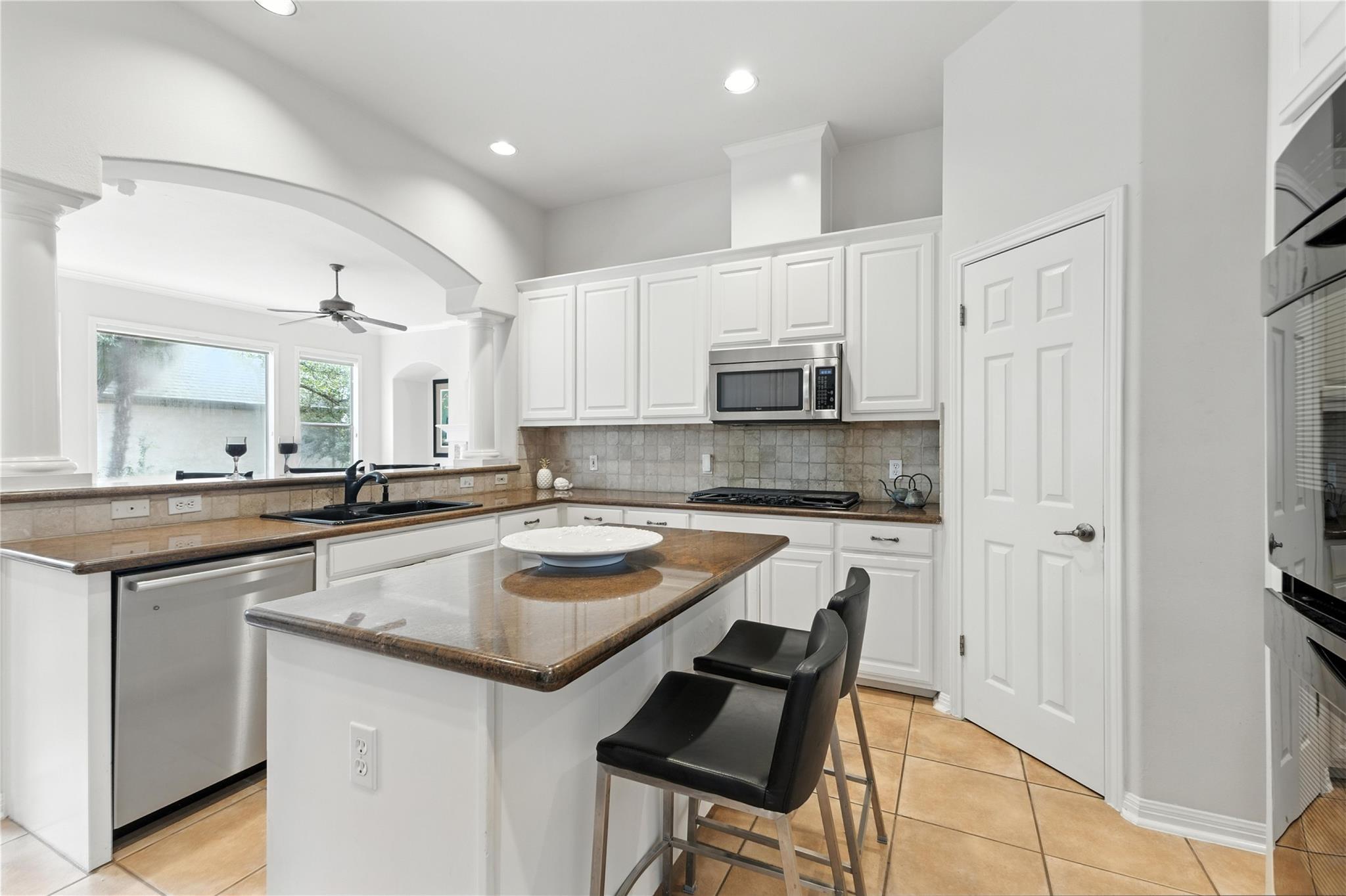 1715 Palisades Pointe Ln, Austin, TX 78738