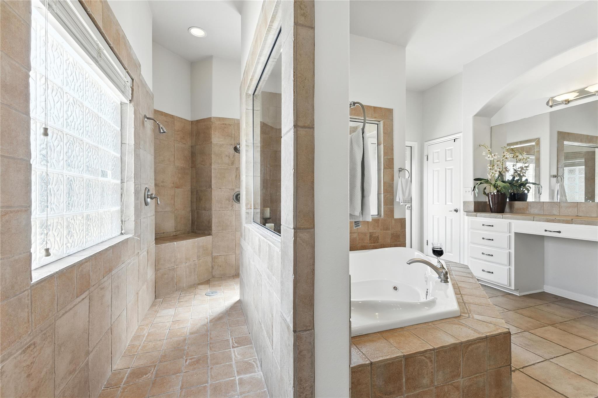 1715 Palisades Pointe Ln, Austin, TX 78738