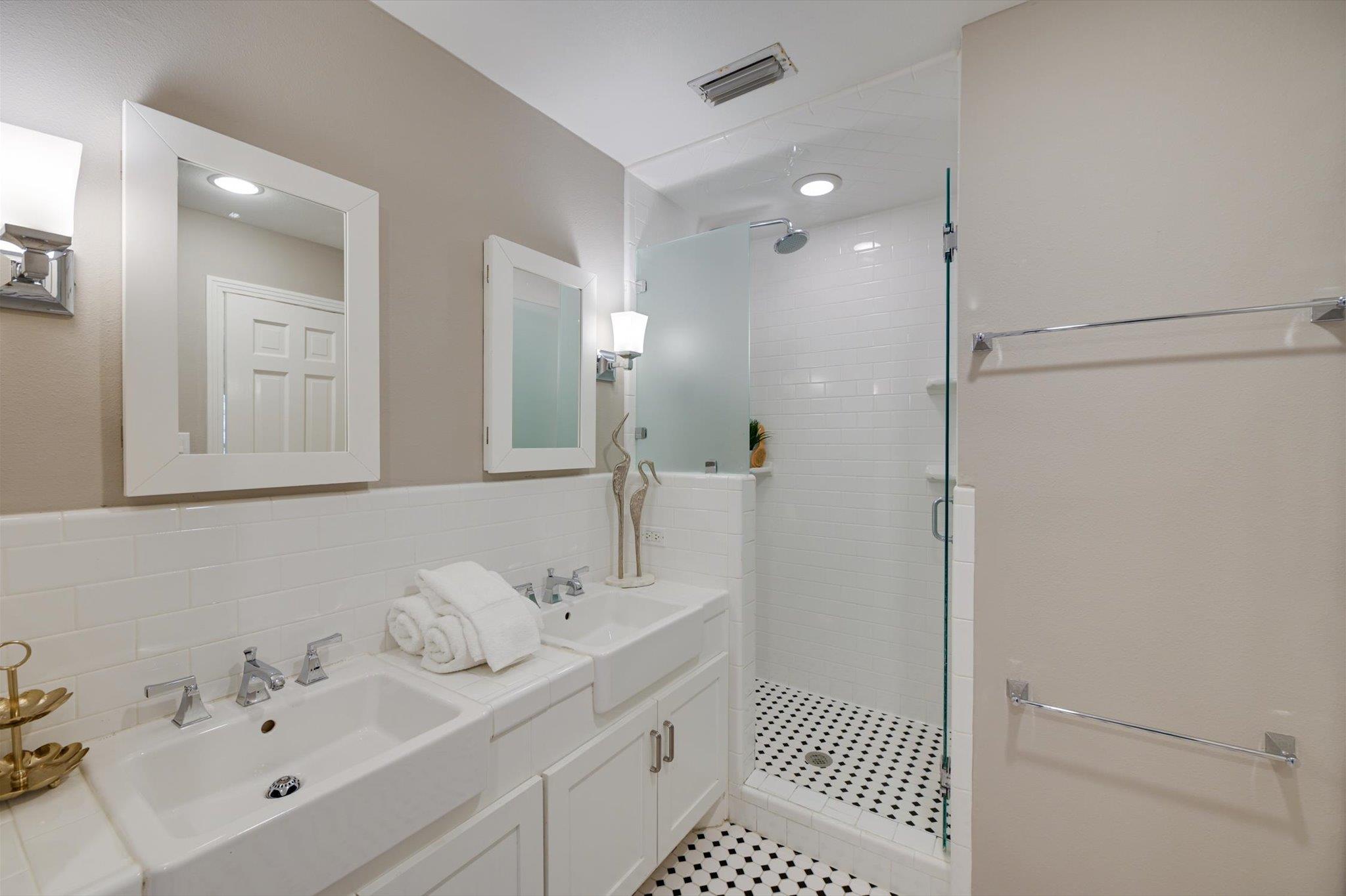 5700 Trailridge Dr, Austin, TX 78731