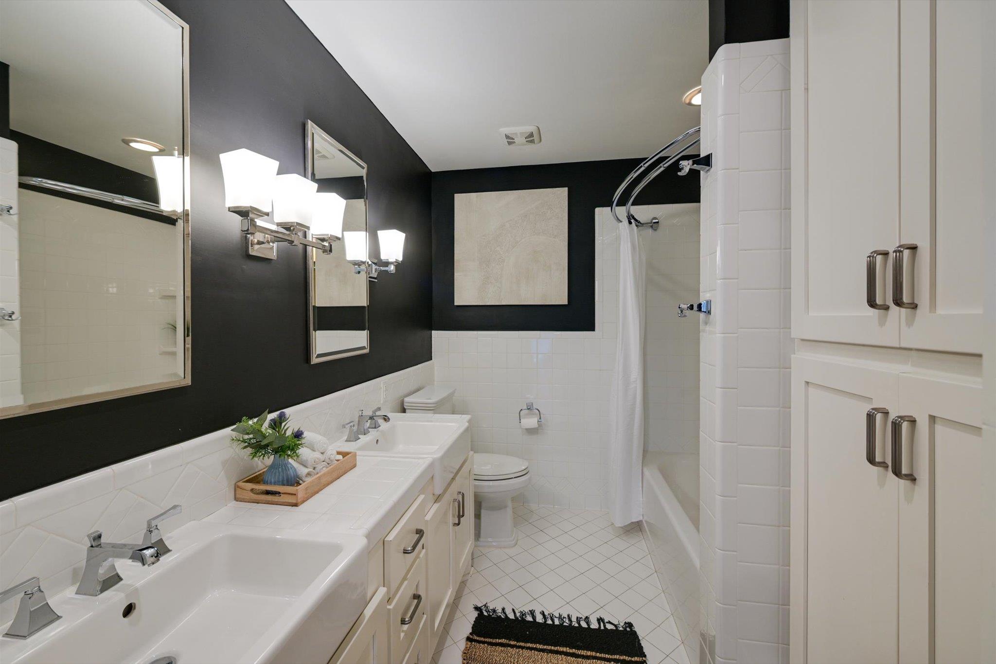 5700 Trailridge Dr, Austin, TX 78731