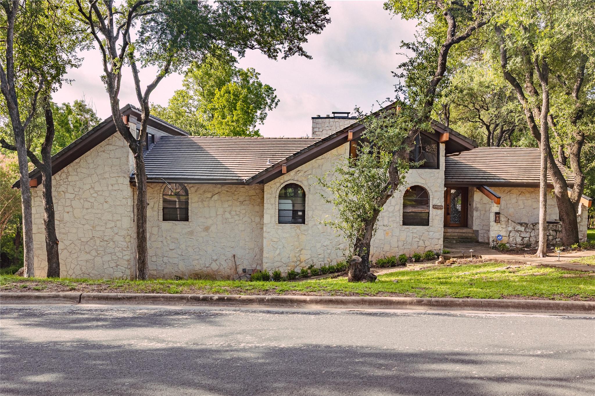 9409 CEDAR CREST Dr, Austin, TX 78750