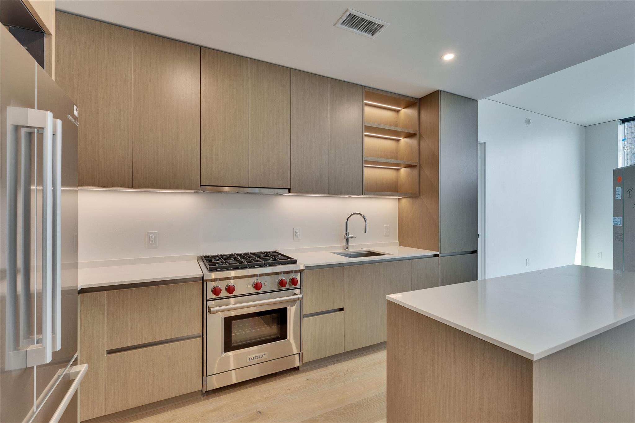 610 Davis St # 2103, Austin, TX 78701