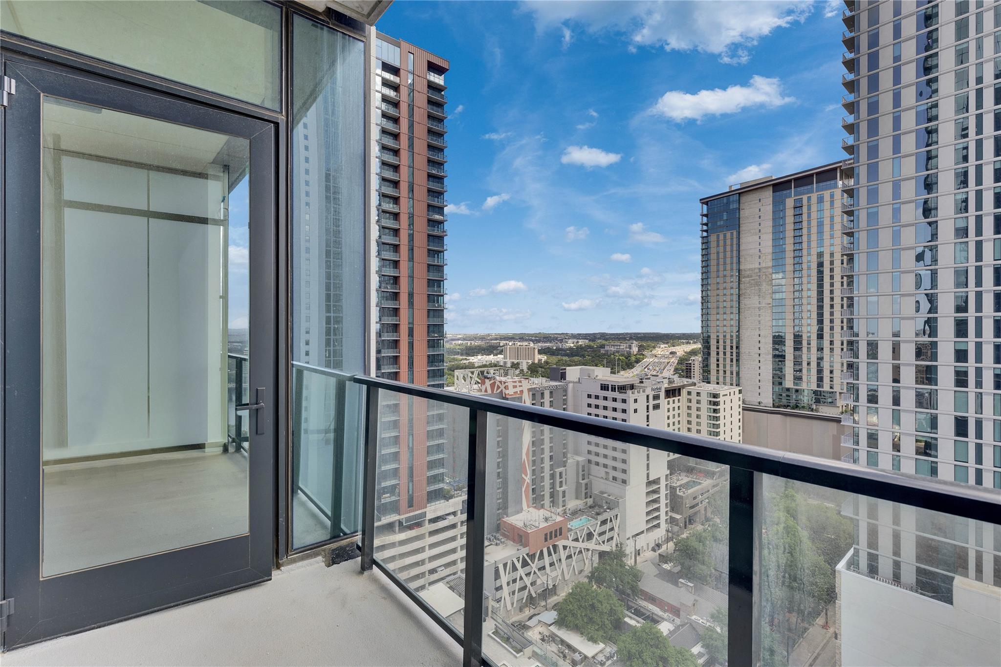 610 Davis St # 2103, Austin, TX 78701