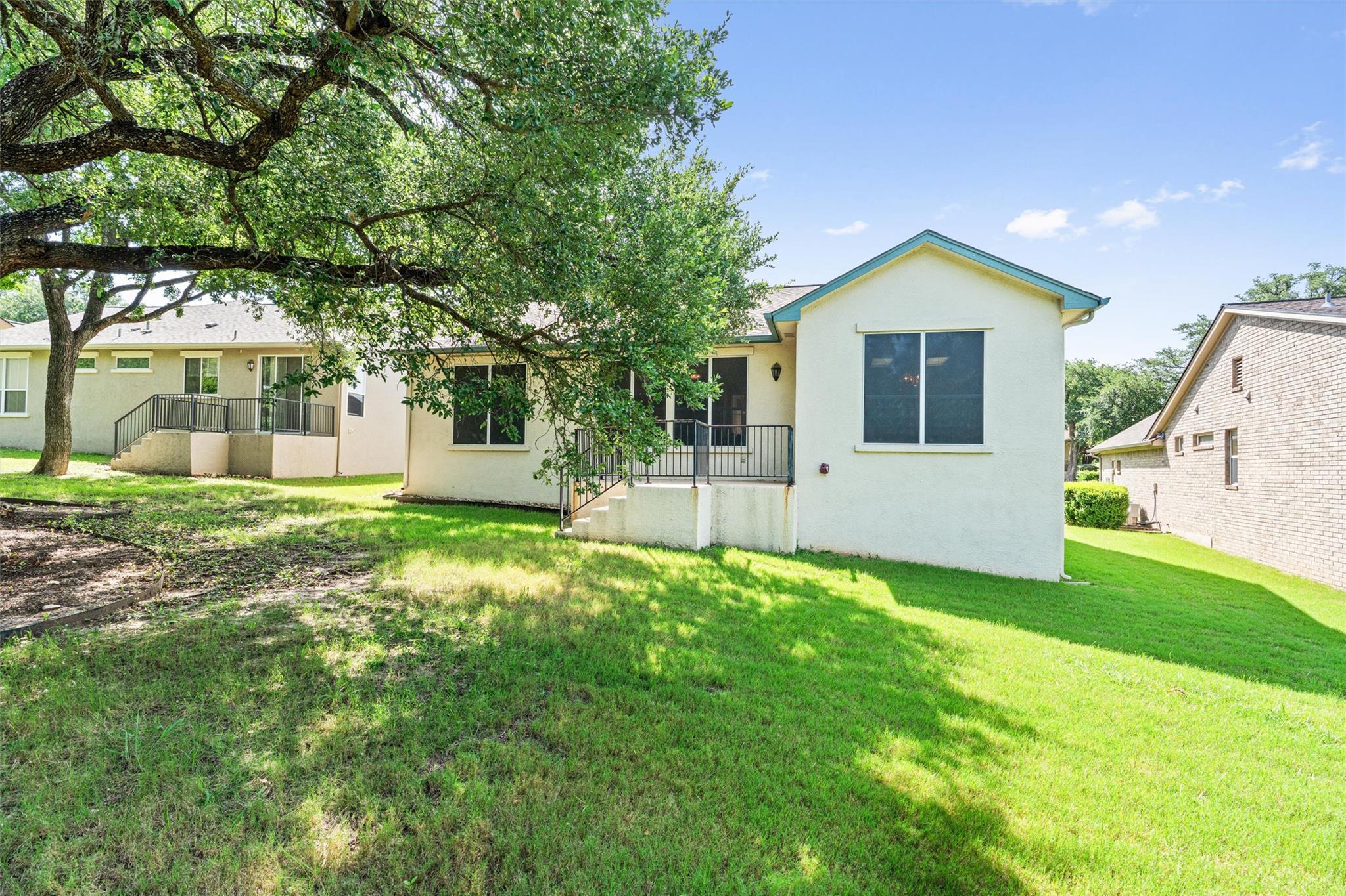 121 Larkspur Ln, Georgetown, TX 78633